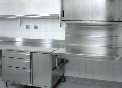 Installation de matériel de cuisine professionnel en inos